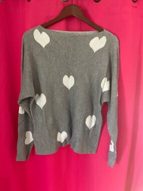 Elle Gray and White Off-the-Shoulder Heart Sweater